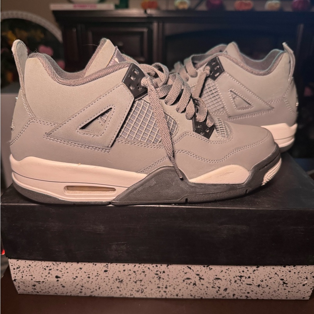Air Jordan 4 Retro cool grey sneakers (2019)